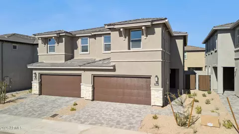 Exterior - 5830 E Zachary Dr, Phoenix, AZ 85054 photo 1 of 5