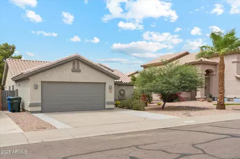 4617 E Summerhaven Dr, Phoenix, AZ 85044 photo 3