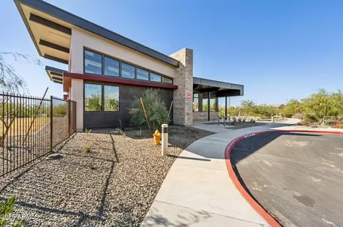 5823 E Covey Ln, Phoenix, AZ 85054 photo 28