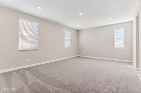 5823 E Covey Ln, Phoenix, AZ 85054 photo 10