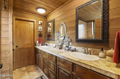 Bath - 4558 N Moonglow Ln, Pine, AZ 85544 photo 1 of 5