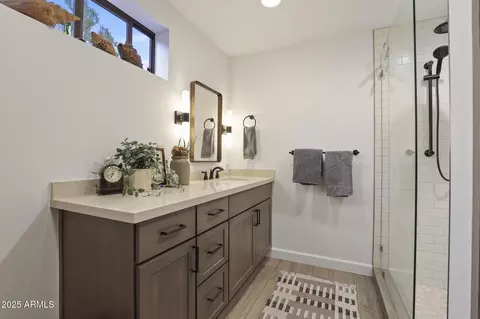 Bath - 4558 N Moonglow Ln, Pine, AZ 85544 photo 3 of 5