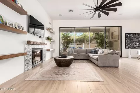 Living - 1611 W Pearce Rd, Phoenix, AZ 85041 photo 2 of 3
