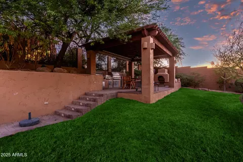 Exterior - 1611 W Pearce Rd, Phoenix, AZ 85041 photo 9 of 11