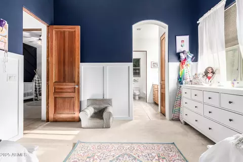 Entry Way - 1611 W Pearce Rd, Phoenix, AZ 85041 photo 3 of 3