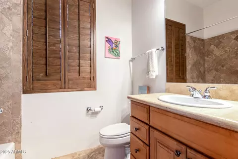 Bath - 1611 W Pearce Rd, Phoenix, AZ 85041 photo 6 of 8