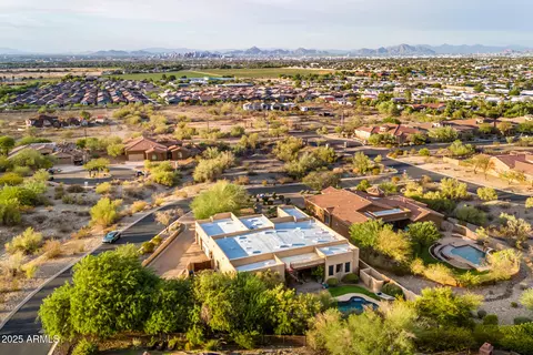 View/Area - 1611 W Pearce Rd, Phoenix, AZ 85041 photo 2 of 5