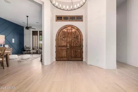 Entry Way - 1611 W Pearce Rd, Phoenix, AZ 85041 photo 1 of 3