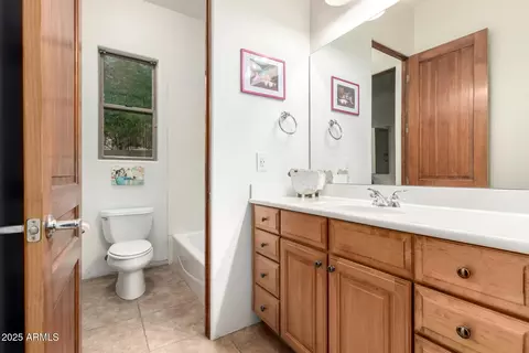 Bath - 1611 W Pearce Rd, Phoenix, AZ 85041 photo 8 of 8