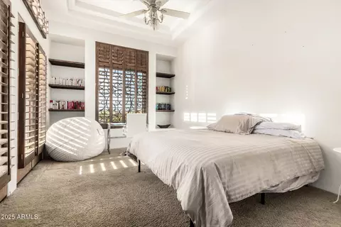 Bedroom - 1611 W Pearce Rd, Phoenix, AZ 85041 photo 4 of 8