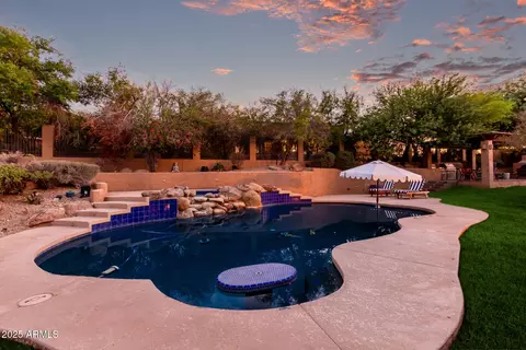 Exterior - 1611 W Pearce Rd, Phoenix, AZ 85041 photo 8 of 11