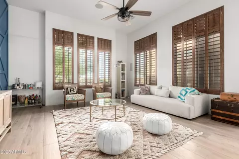 Living - 1611 W Pearce Rd, Phoenix, AZ 85041 photo 1 of 3