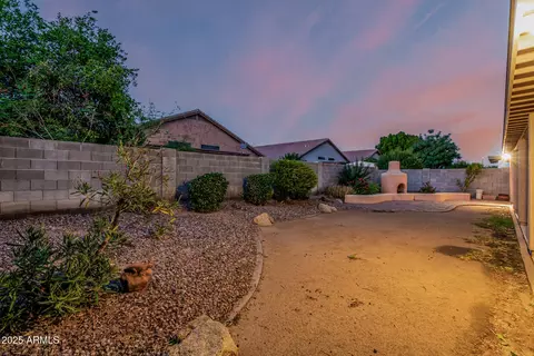 Exterior - 460 E Arabian Dr, Gilbert, AZ 85296 photo 2 of 4