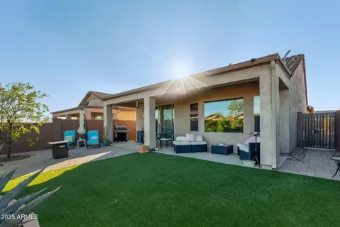 8205 S Pioneer Ct, Gold Canyon, AZ 85118