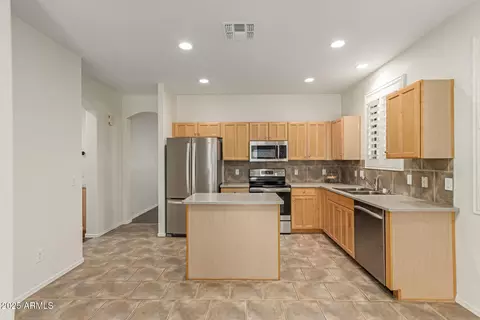 2423 E Fremont Rd, Phoenix, AZ 85042 photo 14