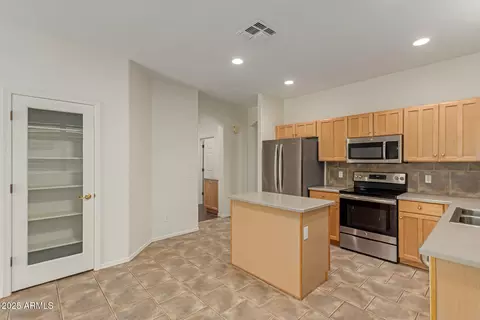 2423 E Fremont Rd, Phoenix, AZ 85042 photo 13