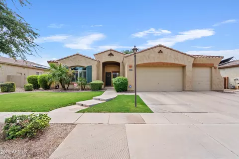 2165 E Crescent Pl, Chandler, AZ 85249
