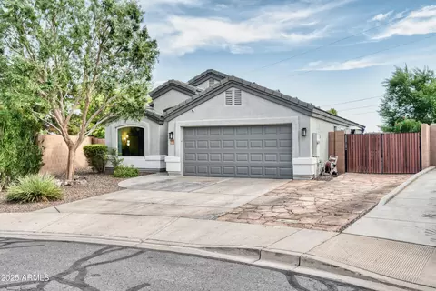 1066 S Wildrose Cir, Mesa, AZ 85208