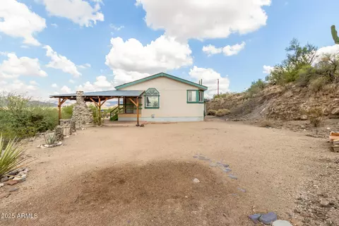 3130 W Lazy G Ranch Rd, New River, AZ 85087