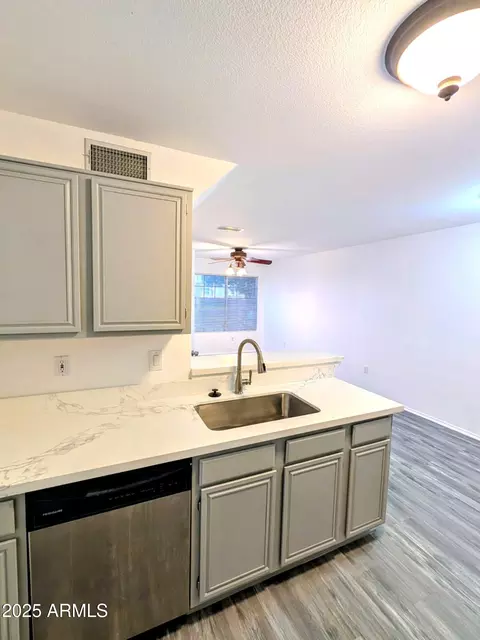 2301 E University Dr #505, Mesa, AZ 85213