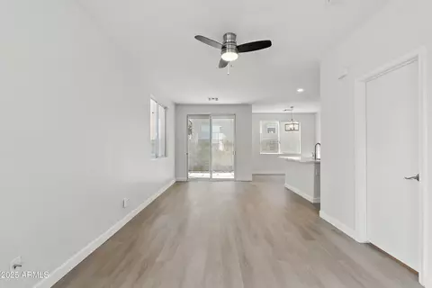 Living - 1409 E Bloch Rd, Phoenix, AZ 85040 photo 3 of 3