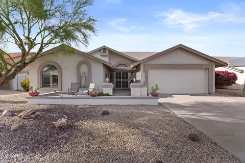 9826 W Tonto Ln, Peoria, AZ 85382