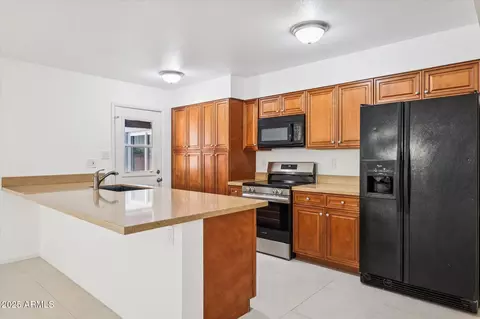 Kitchen - 313 E Riviera Dr, Tempe, AZ 85282 photo 3 of 3