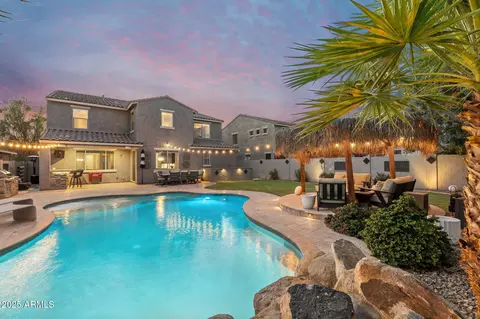 4901 S Joshua Tree Ln, Gilbert, AZ 85298