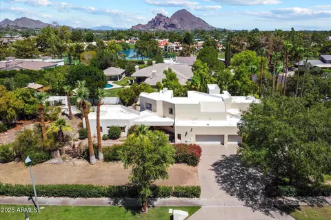 89 Biltmore Est, Phoenix, AZ 85016