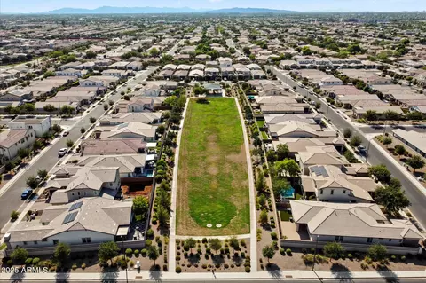 View/Area - 3887 E Bart St, Gilbert, AZ 85295 photo 3 of 3