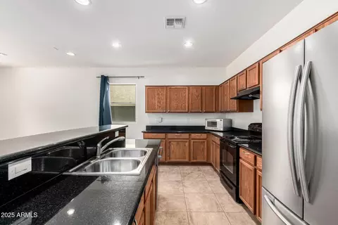 Kitchen - 3903 E Branham Ln, Phoenix, AZ 85042 photo 2 of 2
