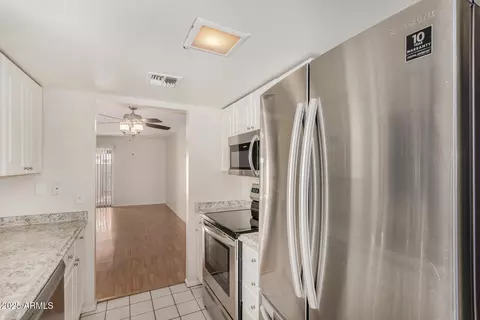 Kitchen - 1165 E Beryl Ave, Phoenix, AZ 85020 photo 3 of 3