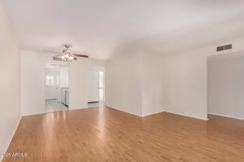 Living - 1165 E Beryl Ave, Phoenix, AZ 85020 photo 2 of 4