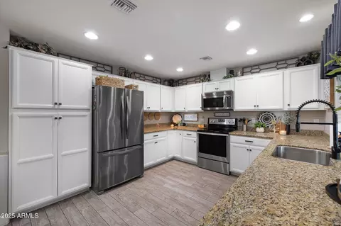 734 N 38th St, Mesa, AZ 85205 photo 16