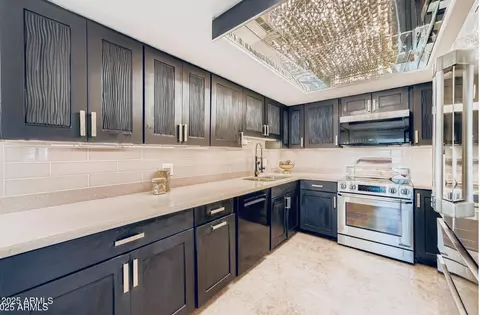 7820 E Camelback Rd #109, Scottsdale, AZ 85251
