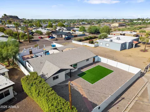 View/Area - 1121 E Townley Ave, Phoenix, AZ 85020 photo 5 of 5