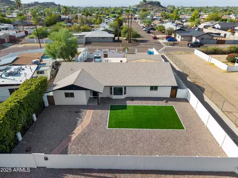 View/Area - 1121 E Townley Ave, Phoenix, AZ 85020 photo 4 of 5