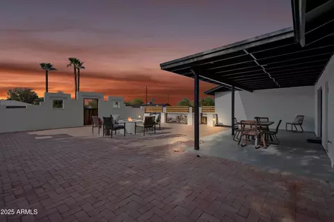 Exterior - 1121 E Townley Ave, Phoenix, AZ 85020 photo 8 of 12