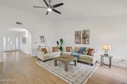 810 E Meadow Ln, Phoenix, AZ 85022 photo 35