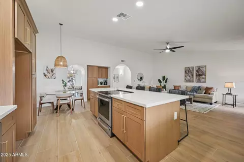 810 E Meadow Ln, Phoenix, AZ 85022 photo 25