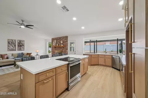 810 E Meadow Ln, Phoenix, AZ 85022 photo 27