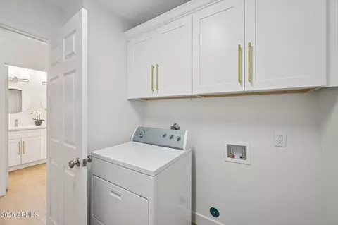 810 E Meadow Ln, Phoenix, AZ 85022 photo 18