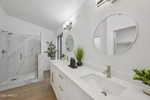 810 E Meadow Ln, Phoenix, AZ 85022 photo 7