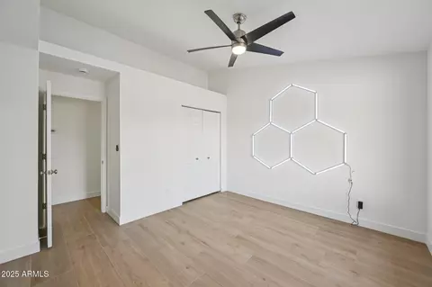 810 E Meadow Ln, Phoenix, AZ 85022 photo 10
