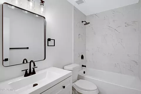 1455 N Alma School Rd #13, Mesa, AZ 85201