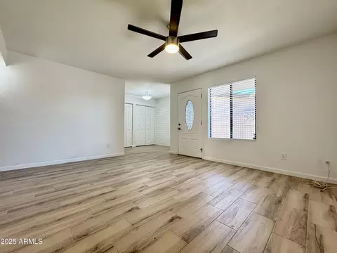 Living - 1622 E Campbell Ave #T, Phoenix, AZ 85016 photo 4 of 4