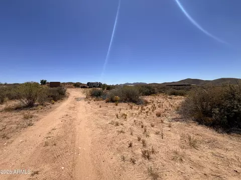 7050 S Heart Rock Rd #-, Skull Valley, AZ 86338