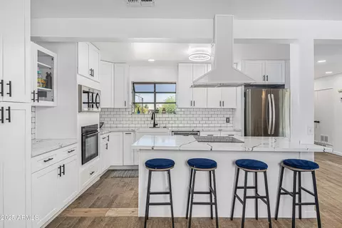 3133 E Bloomfield Rd, Phoenix, AZ 85032