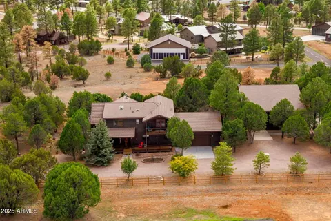 2752 Air Park Dr, Overgaard, AZ 85933
