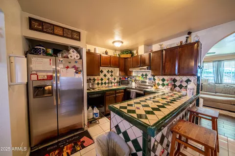 Kitchen - 4544 E Nancy Ln, Phoenix, AZ 85042 photo 2 of 3